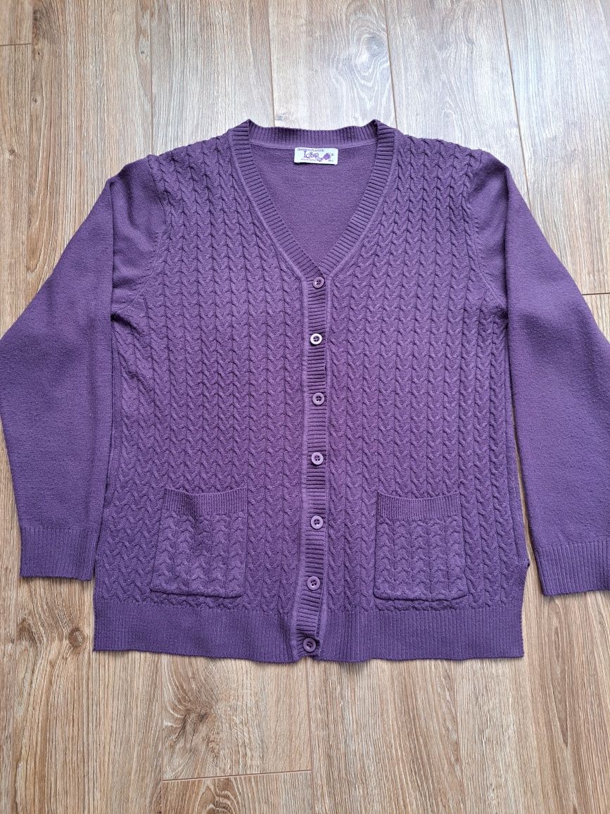 Trzy damskie swetry rozpinanych rozmiar 44-46