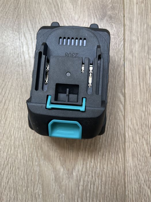 Акумулятор  Revolt посадка під Makita