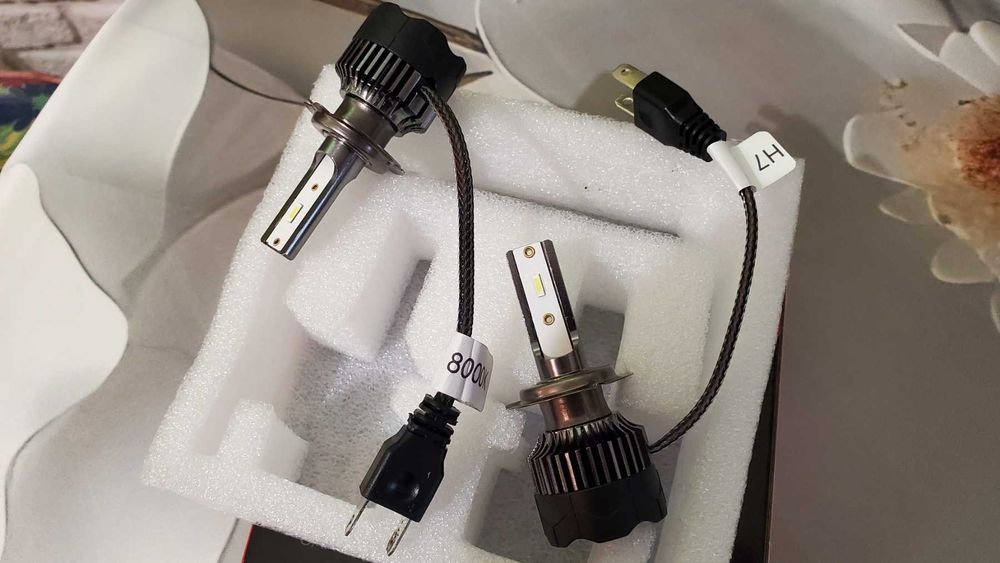 Світлодіодні лампи H7, 8000K White Blue, 600000LM 800W