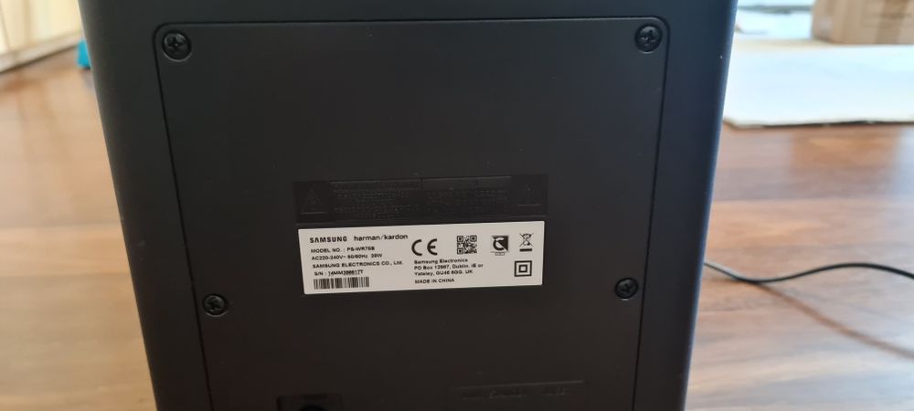 Vendo Samsung soundbar HW-Q70R