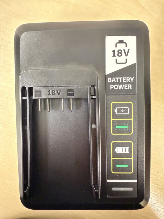 Szybka ładowarka karcher 18v 2,5 A Battery Power ,do odkurzacza i inne