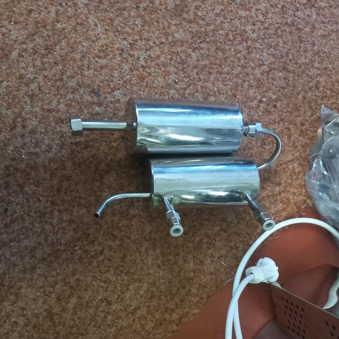 Холодильник дистилятор з відстоцником