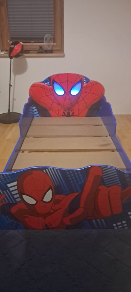 Łóżko chłopięce Spiderman