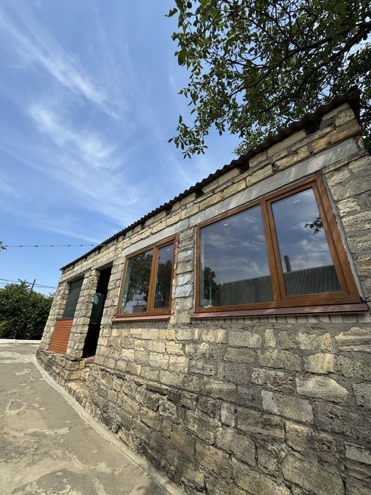 Продаж 2-х будинків у Великій Коренихі по ціні одного!