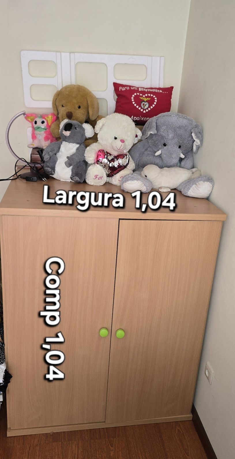 Mobília 2 camas+ secretária+guarda fatos