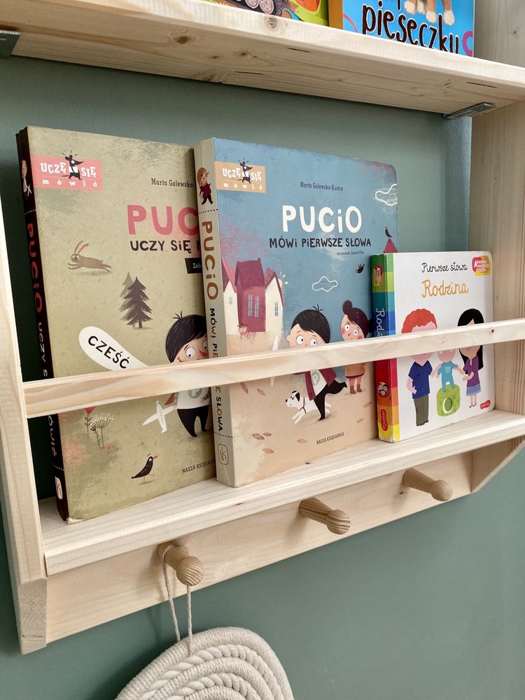 Regał drewninany biblioteczka z drewna półka drewniana pokoj dziecka