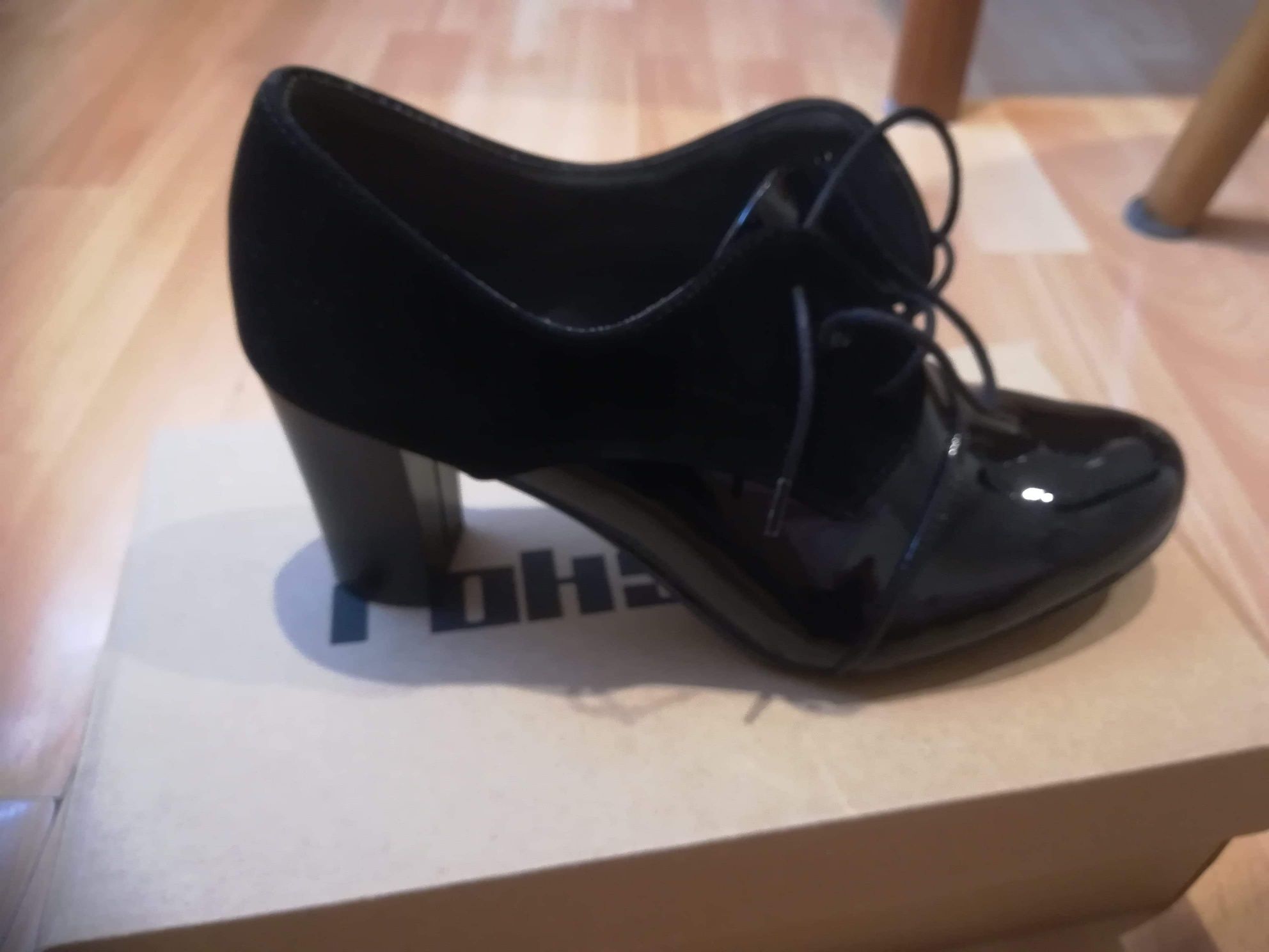 Buty 37. Czarne, zamsz