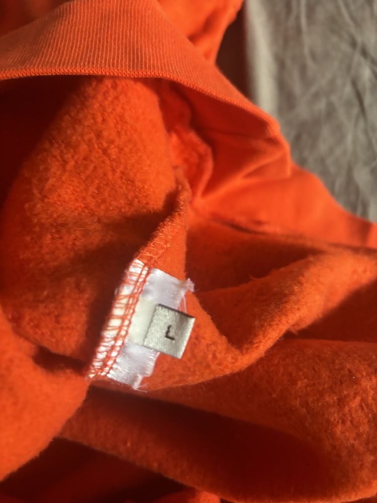 Bluza firmy Guess nowa rozmiar L