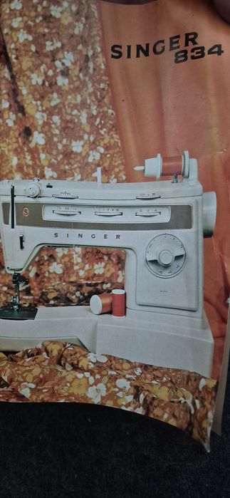 Singer 834, jak nowa, ze wszystkimi dodatkami