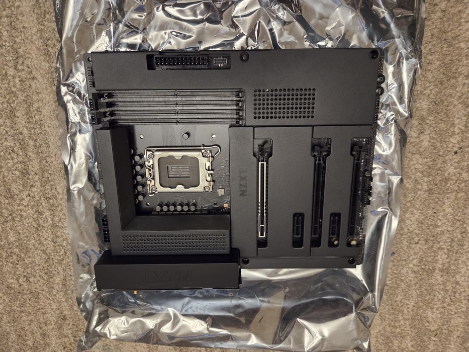 Płyta główna NZXT N7 Z790 MATTE BLACK