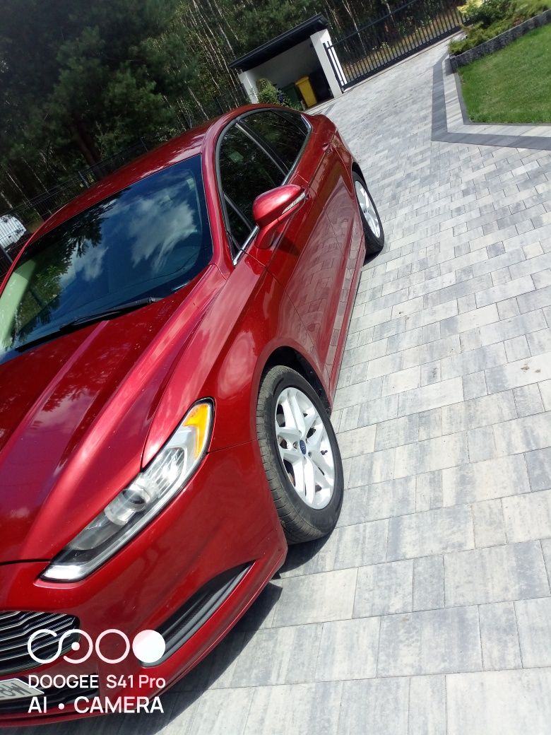 Ford Fusion 2015 r