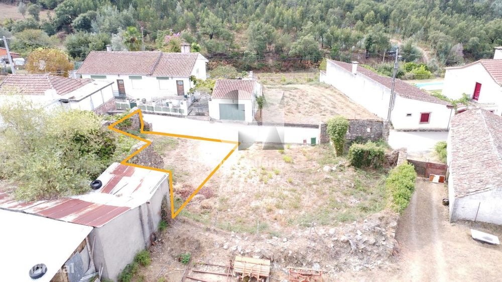 ruinas em Aldeia calma