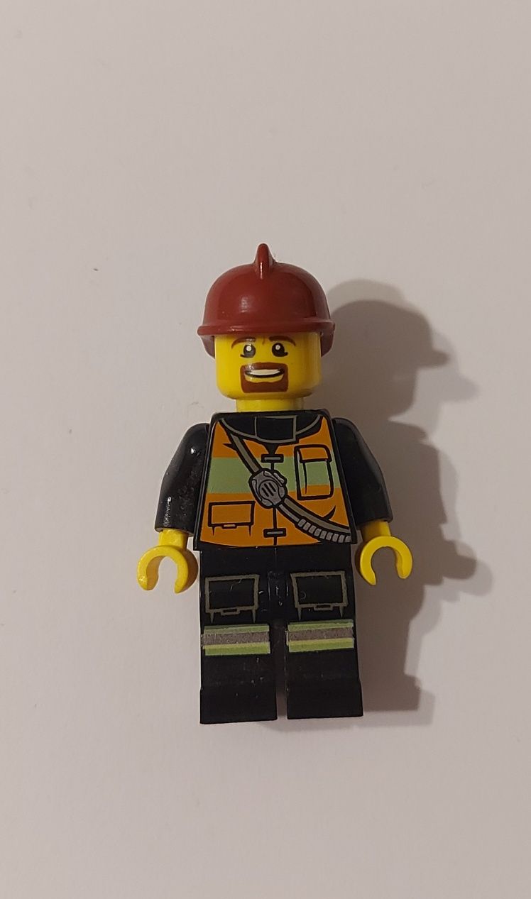 Minifigurka lego strażak