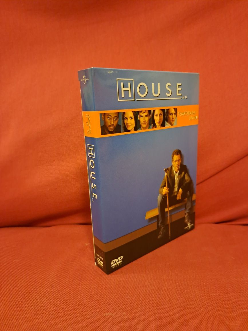 Séries DVD: CSI, Weeds, Dr. House