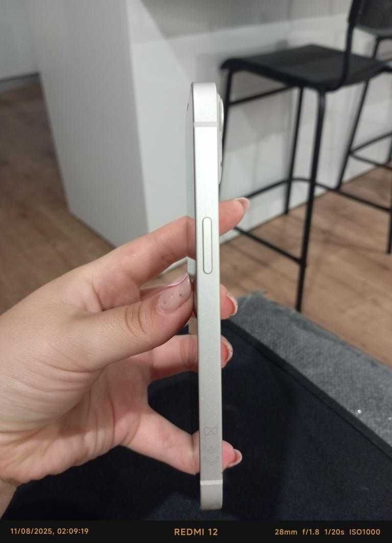 iPhone 13 - 128GB