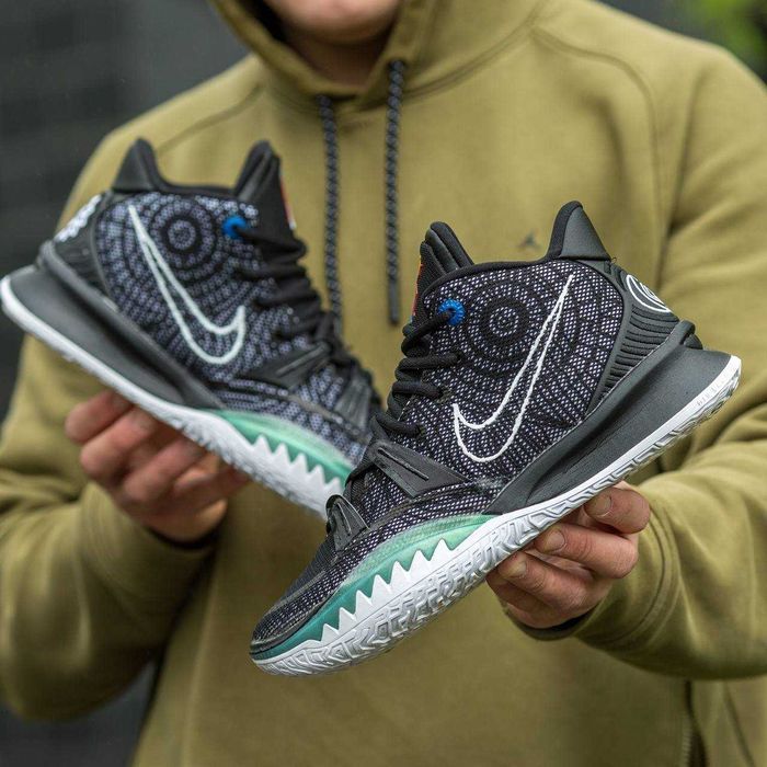 Мужские кроссовки Nike Kyrie 7 чоловічі кросівки найк кайрі 7 кайри