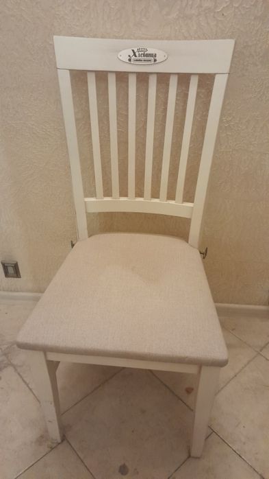 Продам стільці вживані