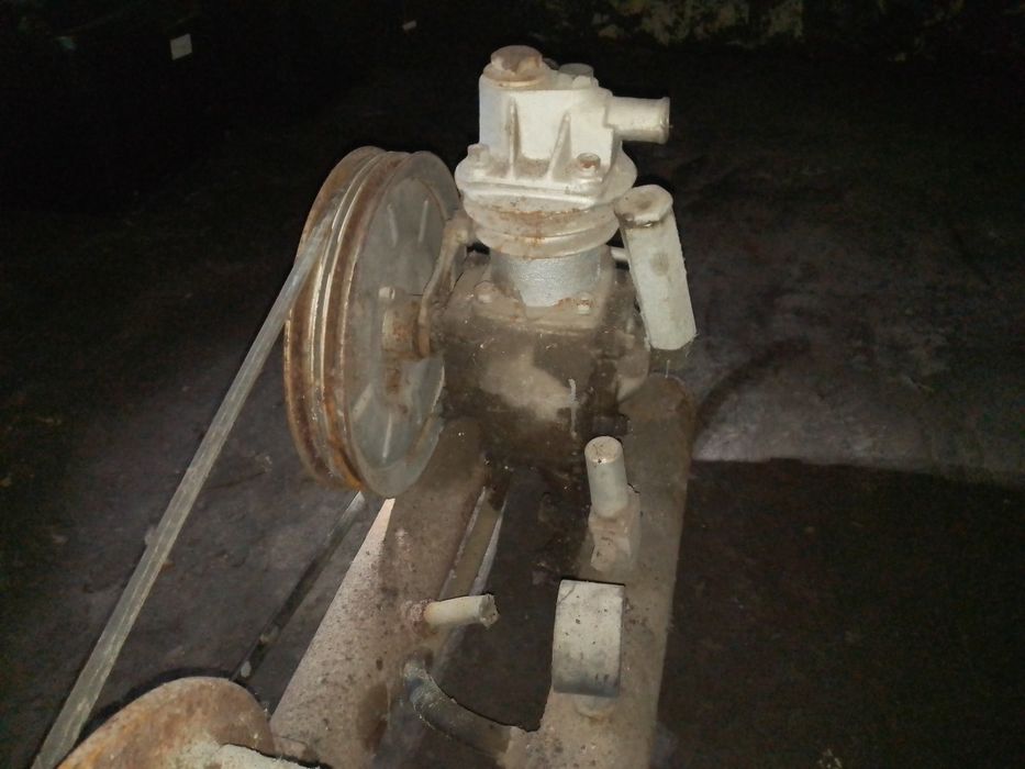 Продам компресор