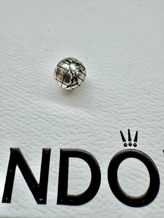 Charms kula ziemska Pandora