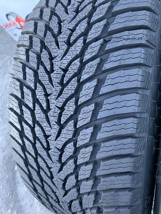 Шини нові 235/45 R17 Nokian зима 2023рік