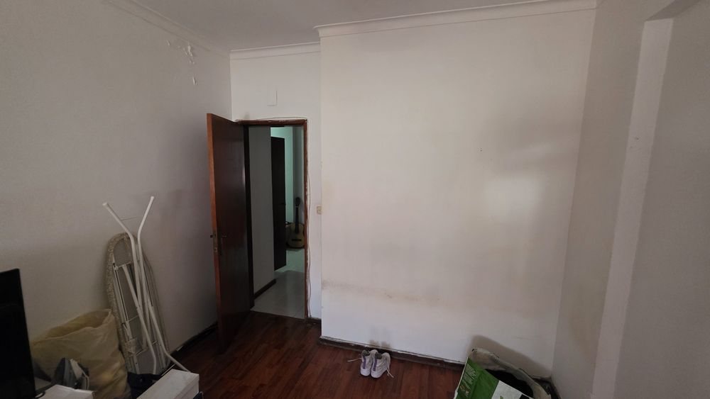 T2 baixa da banheira 107 m2.