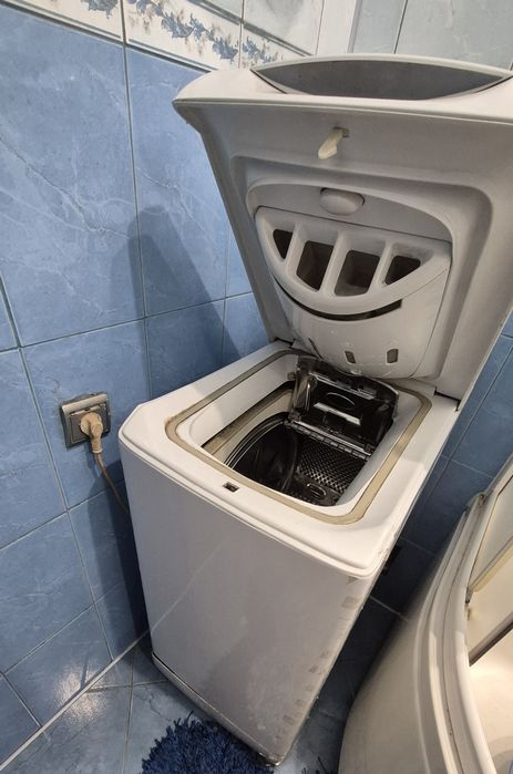 Пральна машинка HOTPOINT ARISTON