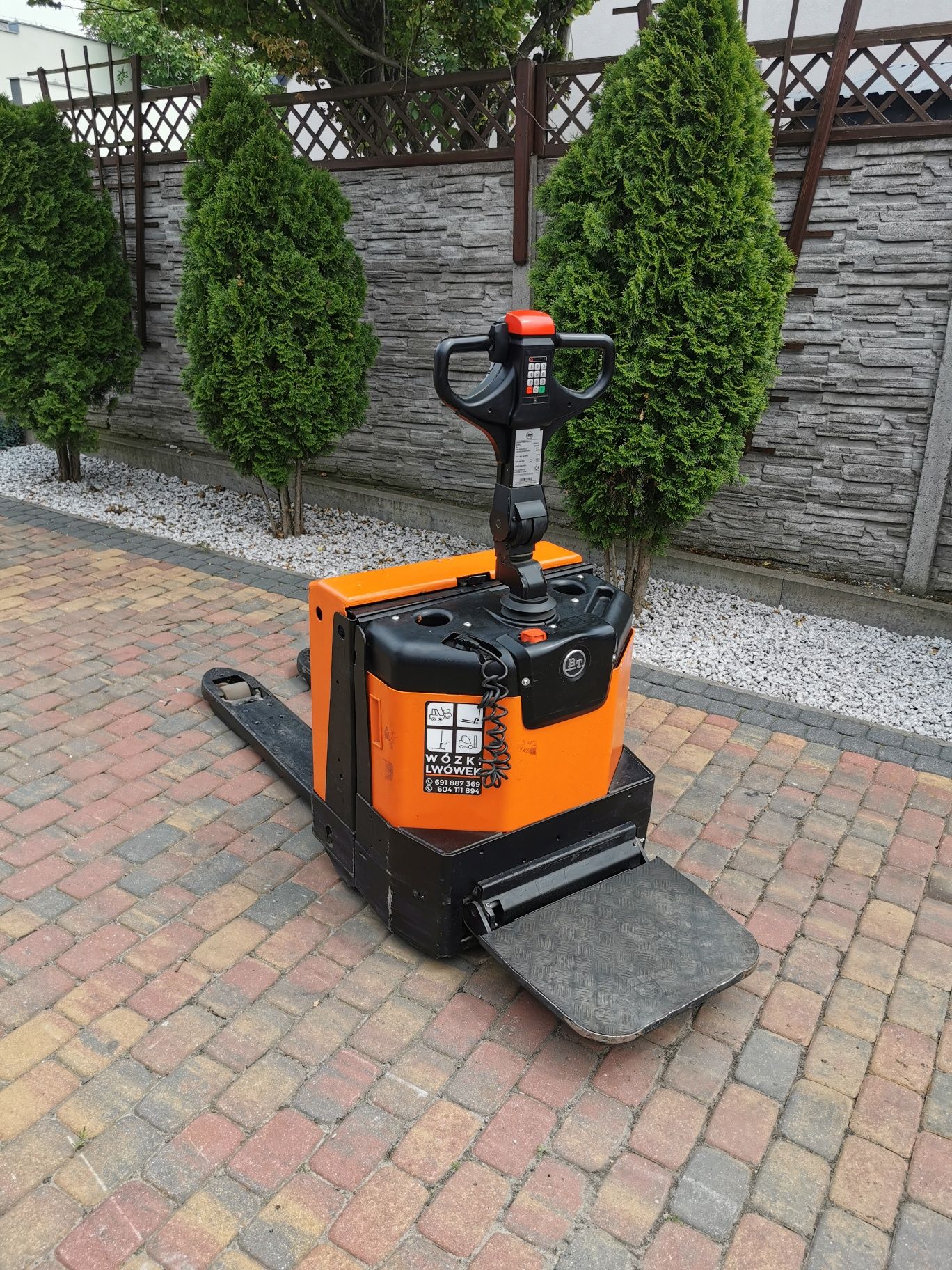 Wózek paletowy elektryczny Toyota BT LPE widlak paleciak 2013r