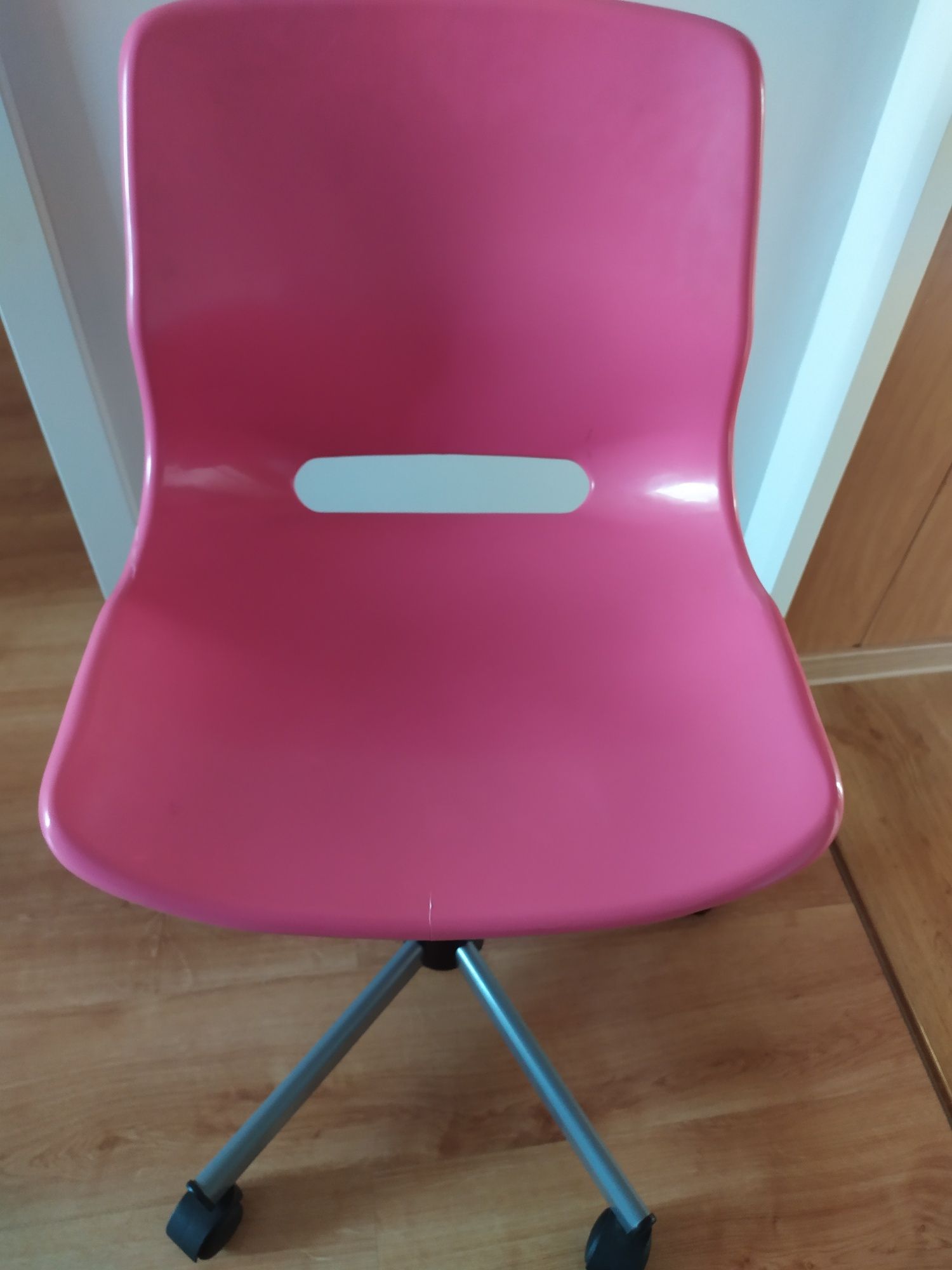 Krzesło obrotowe IKEA różowe