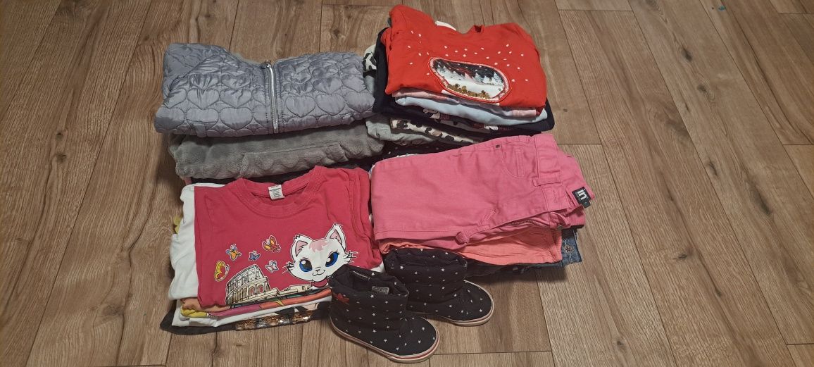 Ubranka dla dziewczynki rozmiar 110