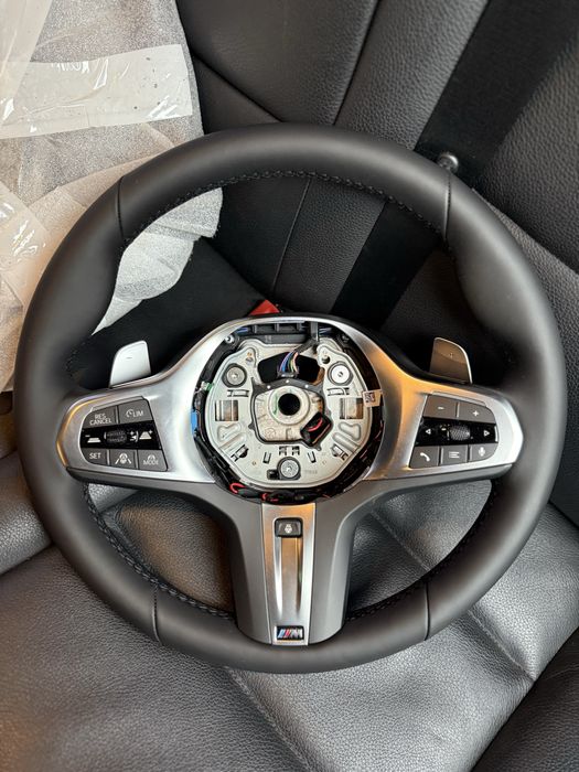 Кермо BMW M Performance — адаптив підігрів пелюстки на G сеірю G20 G30