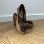 Buty na koturnie, Karino, rozmiar 37, skóra