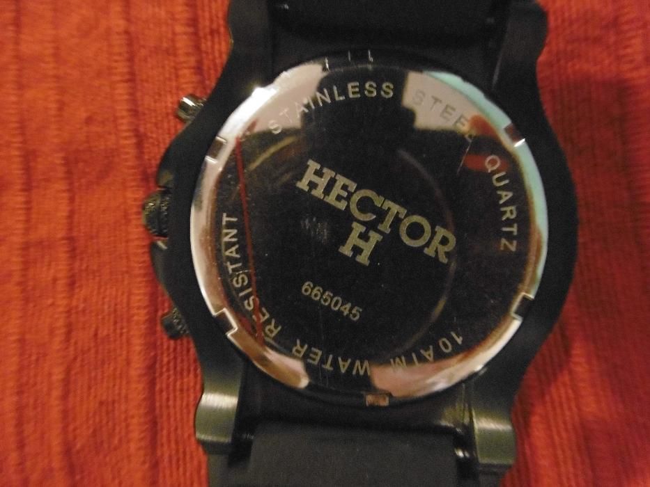 Relógio Hector H em quartzo - NOVO