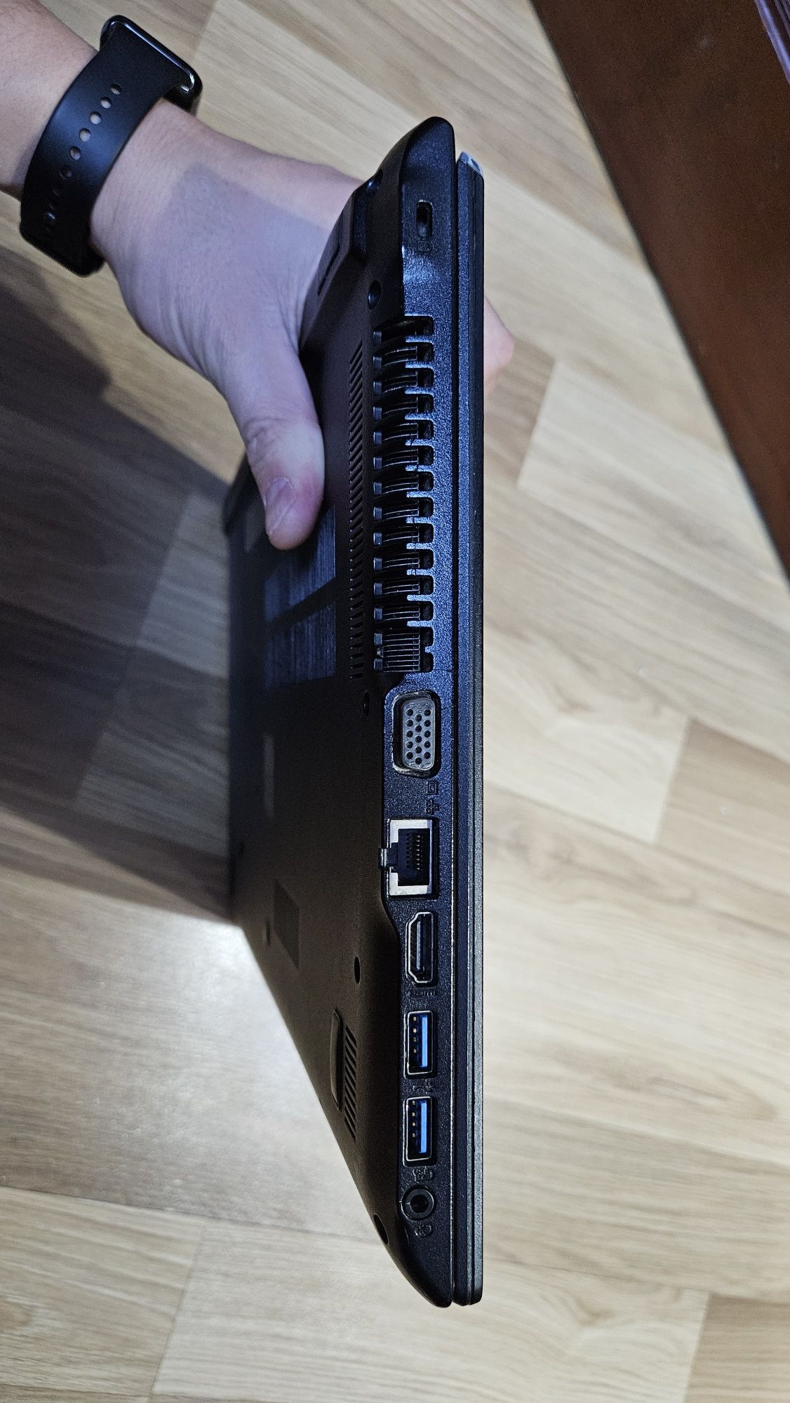 Ігровий ноутбук Acer V3-575G-57CN / I5-6200U / Nvidia 940M / 8Gb