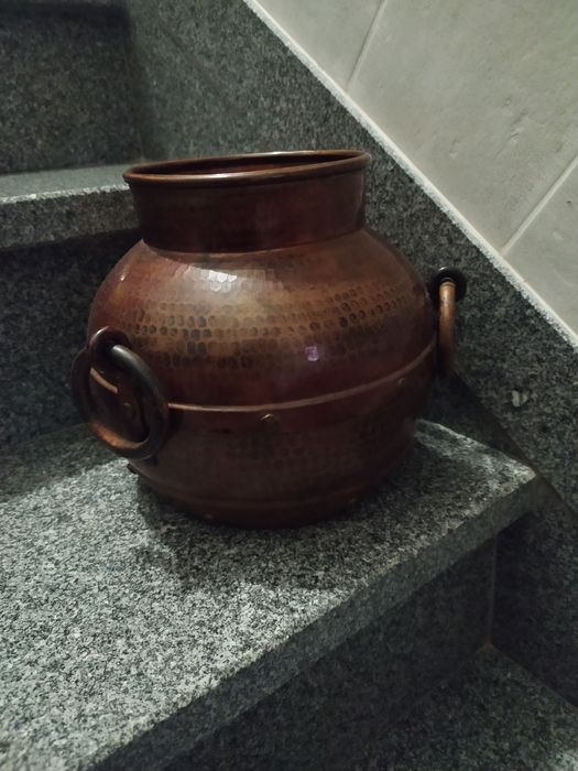 Artigos decorativos em latão