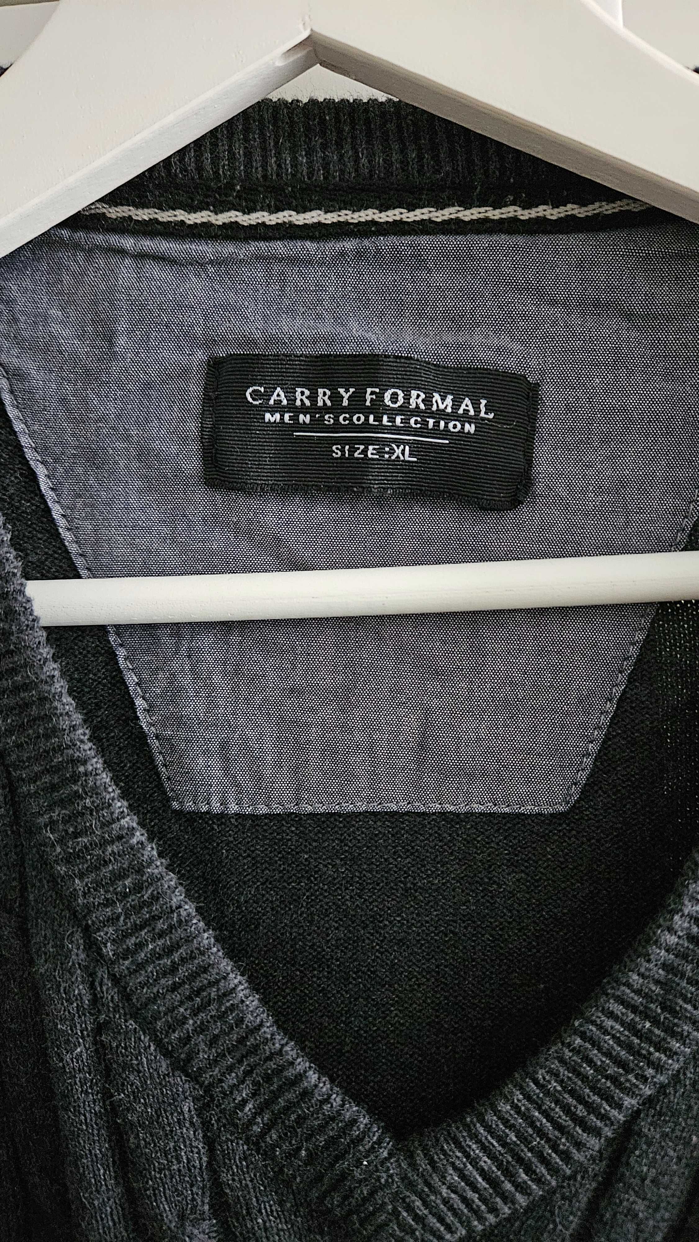 Sprzedam sweter marki Carry