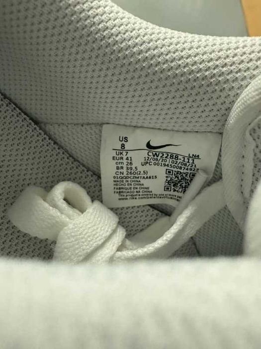 Białe trampki NIKE, rozmiar 41
