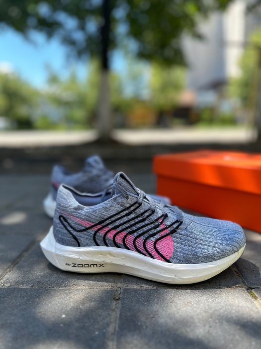 Оригінальні бігові кросівки Nike Pegasus Turbo Next Nature  DM3413 400