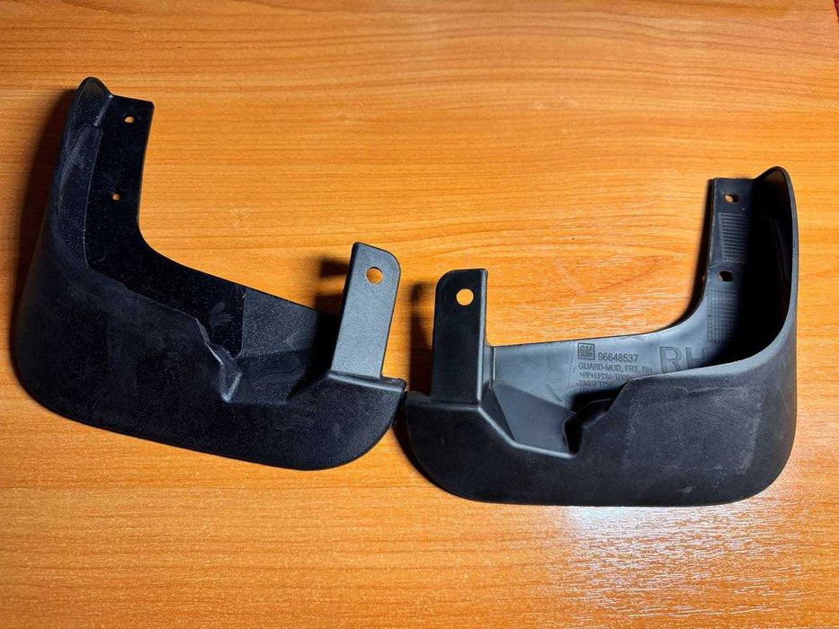 Передние брызговики Chevrolet Aveo Т200-T250-Т-255 ZAZ Vida