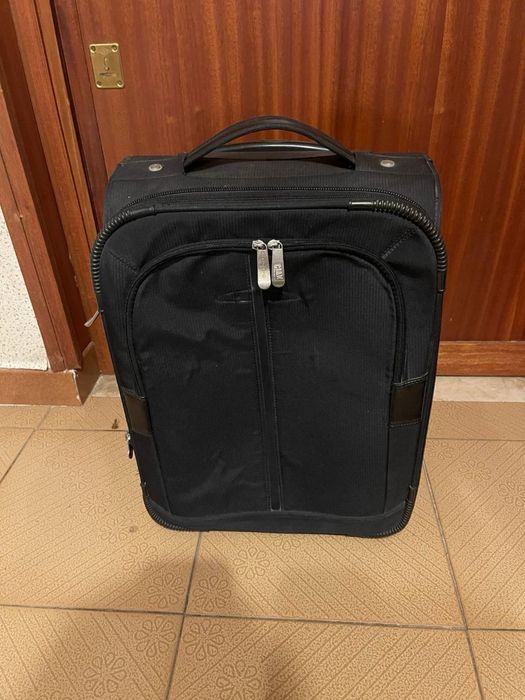 Валіза розмер  S чемодан