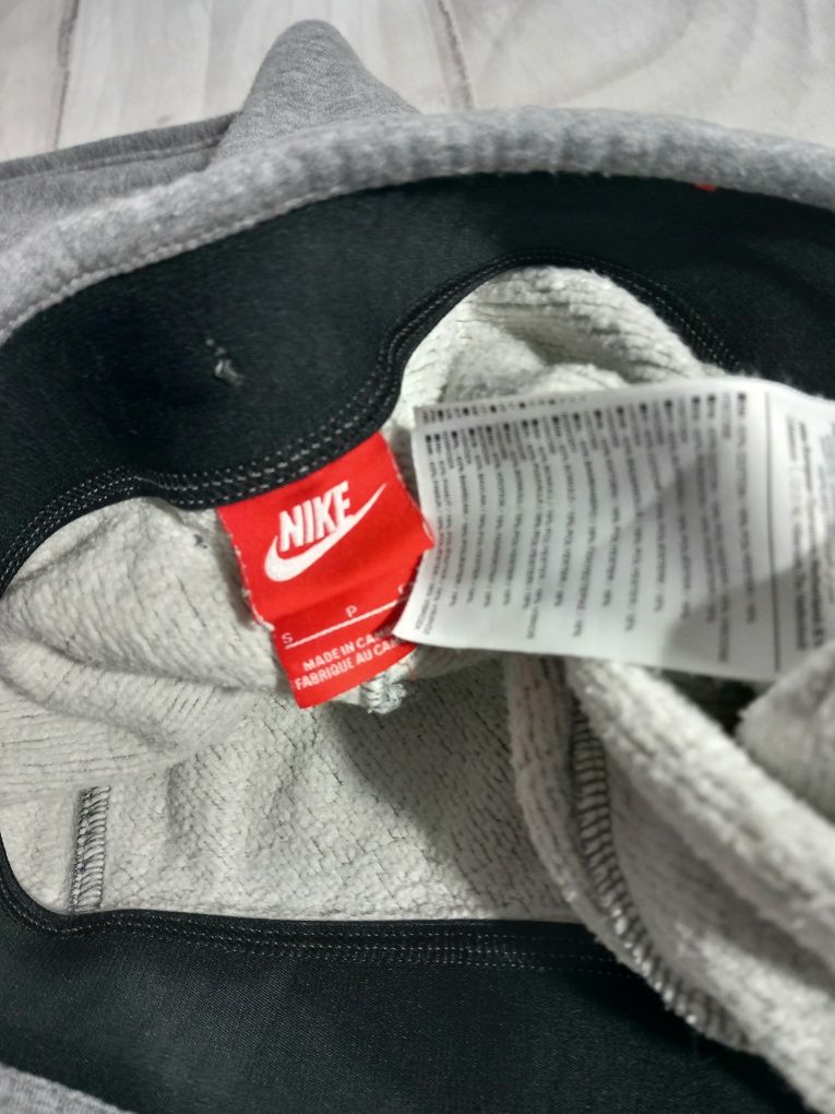 Dresy spodnie ze ściągaczami Nike S