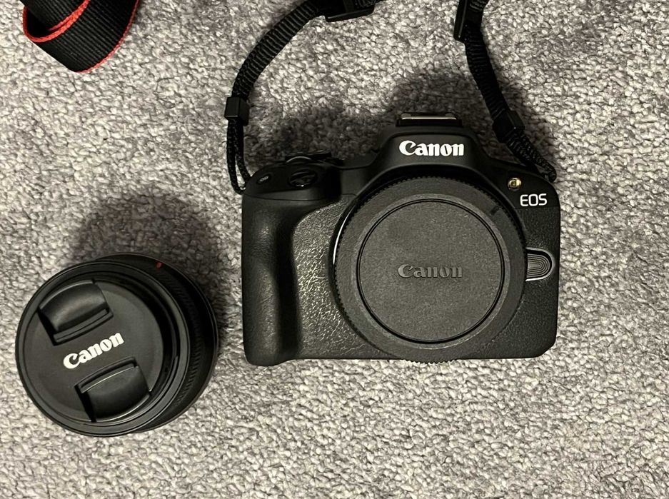 Canon EOS R50 Camera + RF-S 18-45mm
