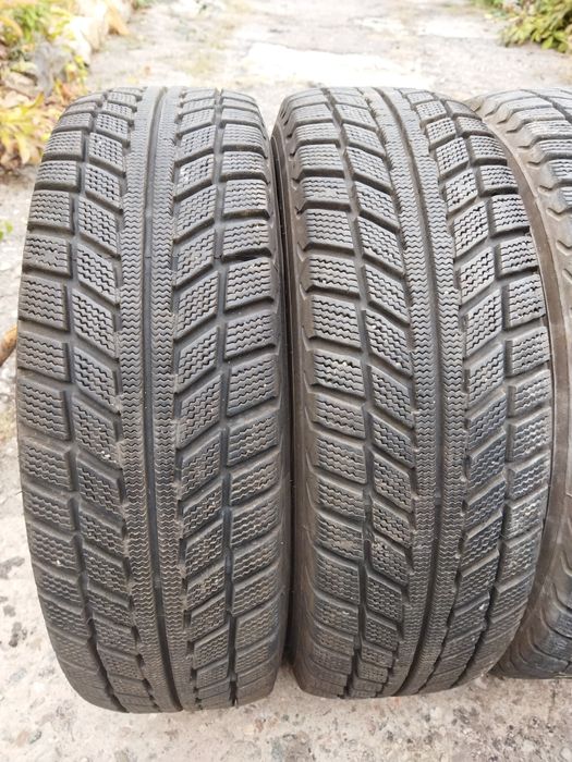 Продам зимнюю резину Belshina 175/70R13 в идеальном состоянии