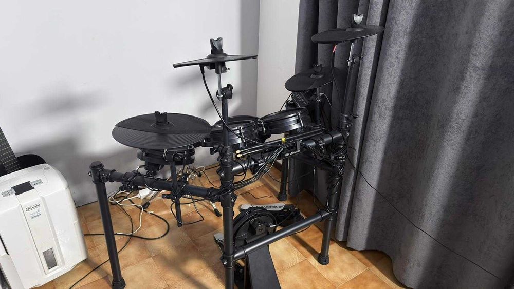 Bateria Eletrônica Carlsbro CSD35M [NOVA] + Baquetas NOVAS