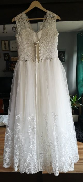 Suknia ślubna  ecru