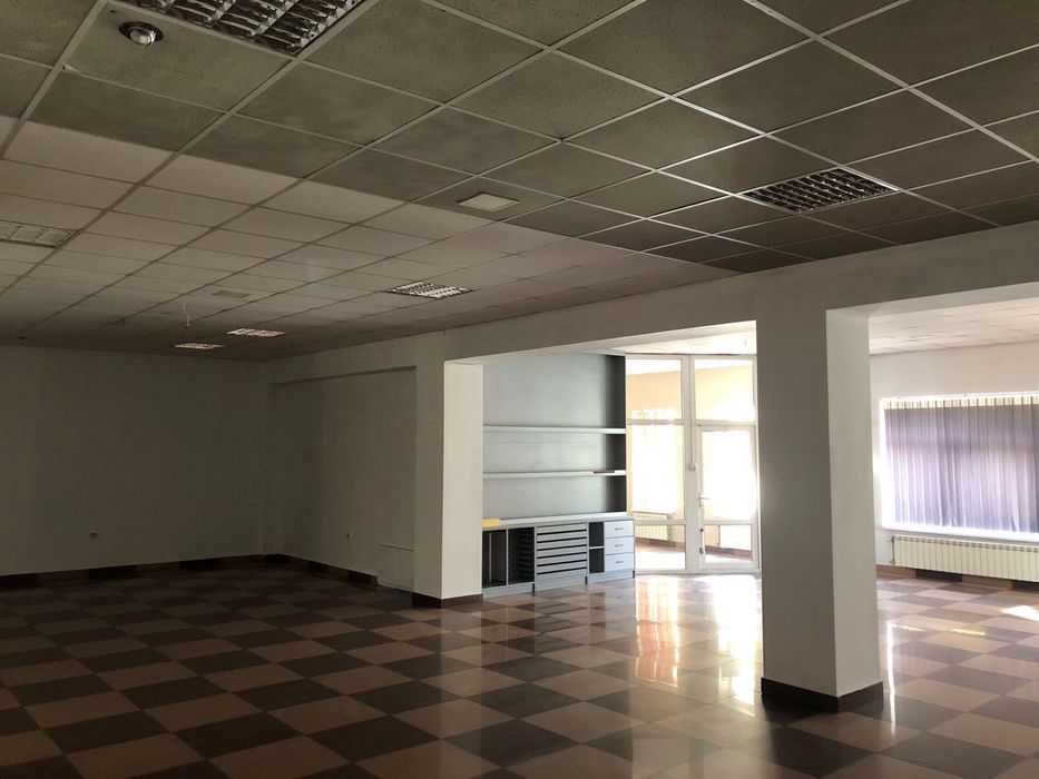 Здається приміщення на 2 поверсі