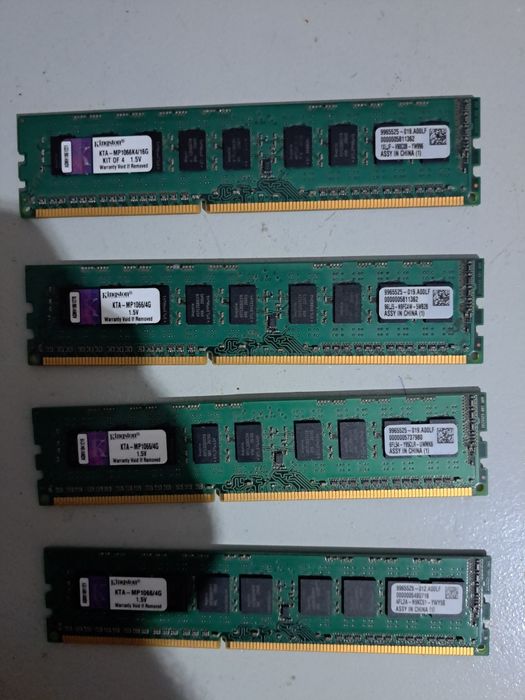 Vendo 4 memórias 3 com 4 gb e 1 com 16 gb  KTA-MP1066K4/16G
Kit Kingst