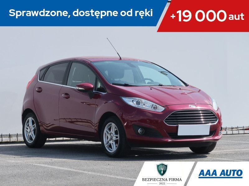 Ford Fiesta 1.0 EcoBoost, Klimatronic, Parktronic, Podgrzewane siedzienia,ALU