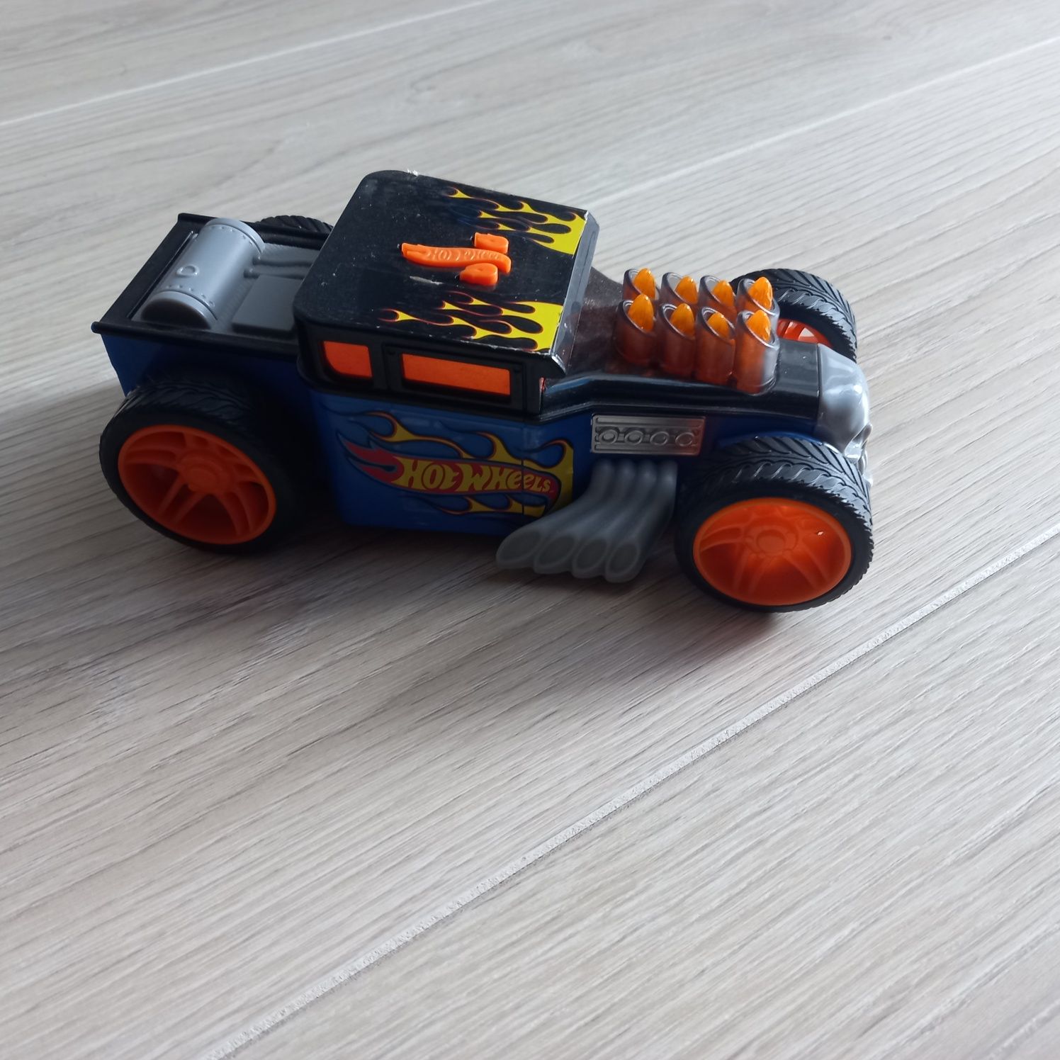 Hot Wheels(оригінал)