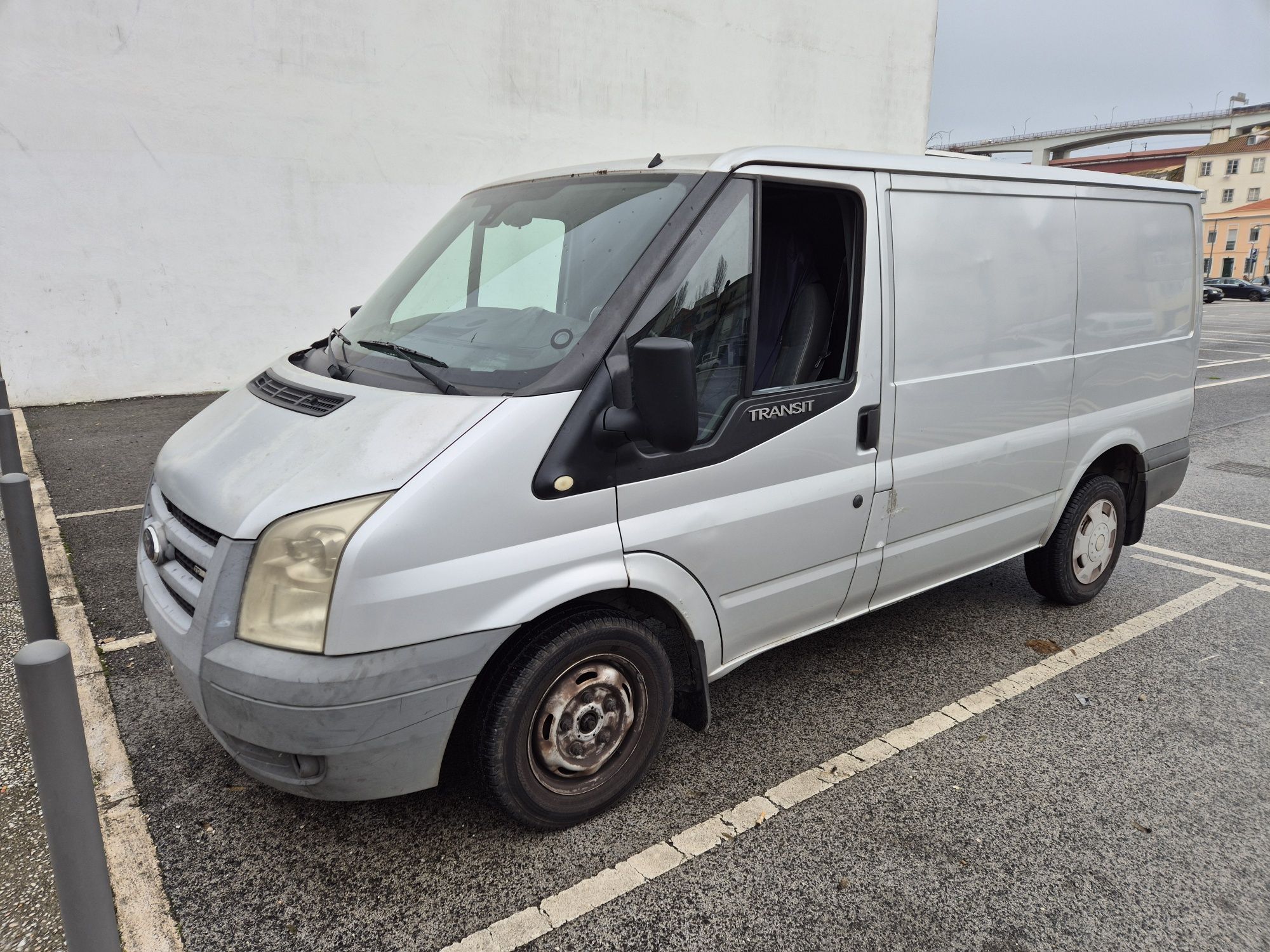 Ford.  transit.   3l