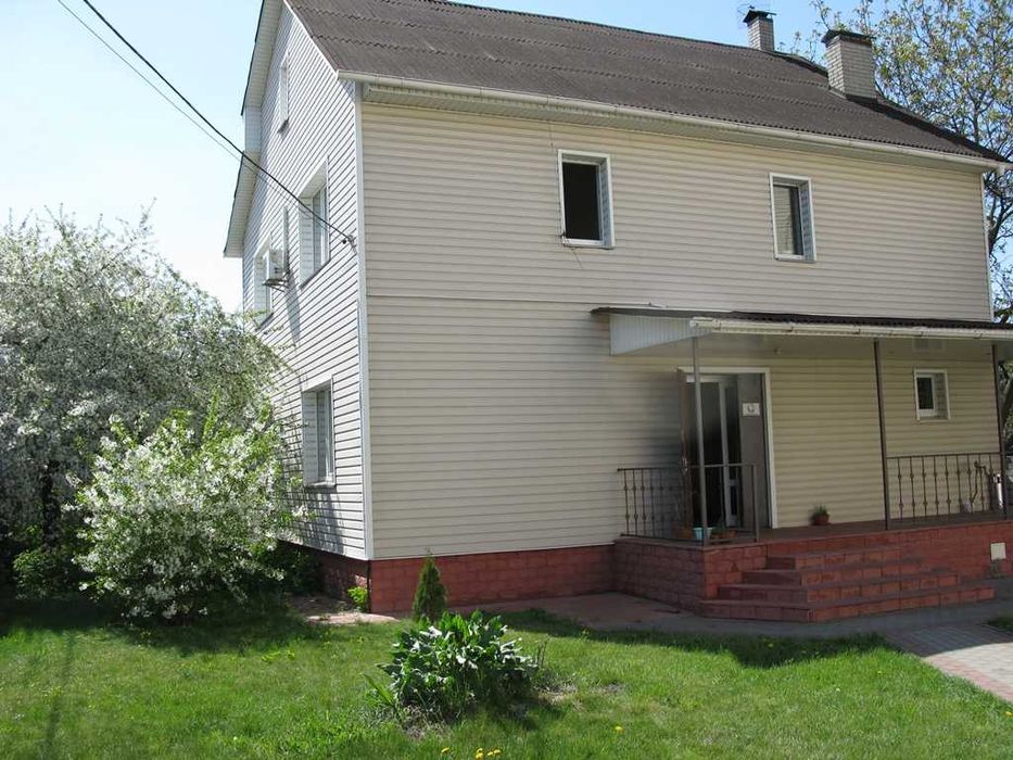 Будинок  можна під офіс  Осокорки    А Галика   метро Славутич-250м